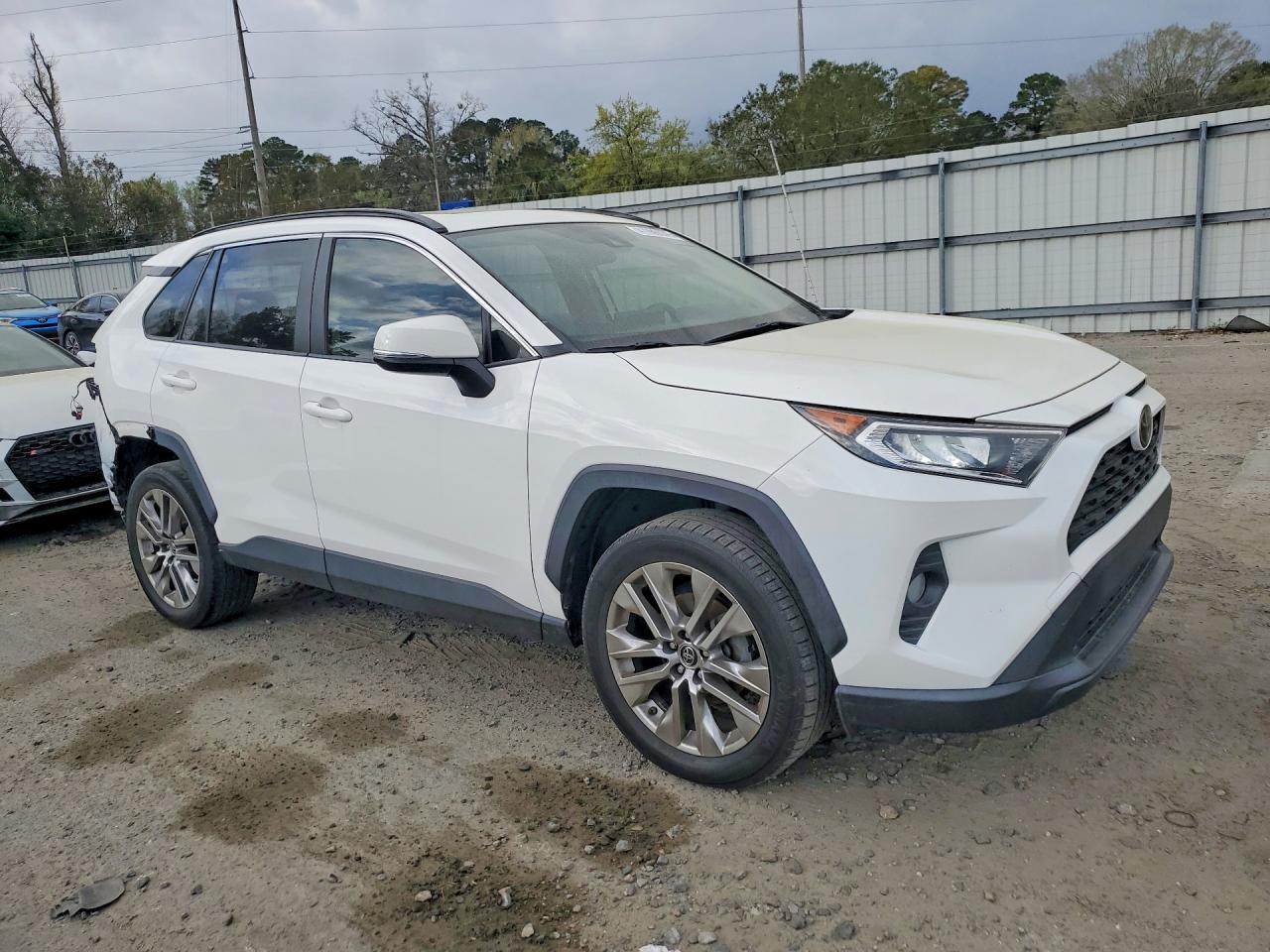 2019 Toyota Rav4 Xle Premium - zdjęcie 4