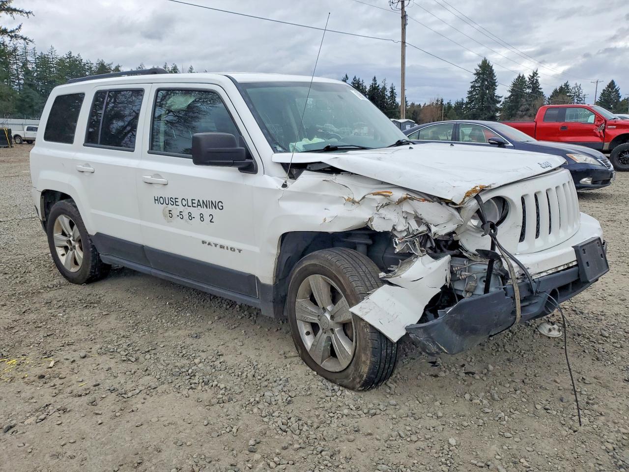 2014 Jeep Patriot Latitude - zdjęcie 4