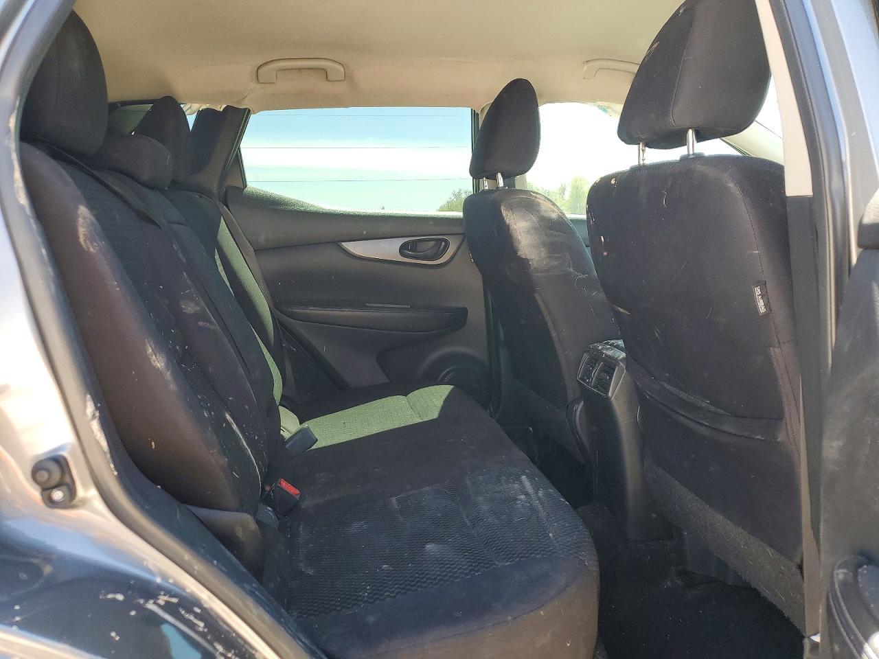 2018 Nissan Rogue Sport S - zdjęcie 11