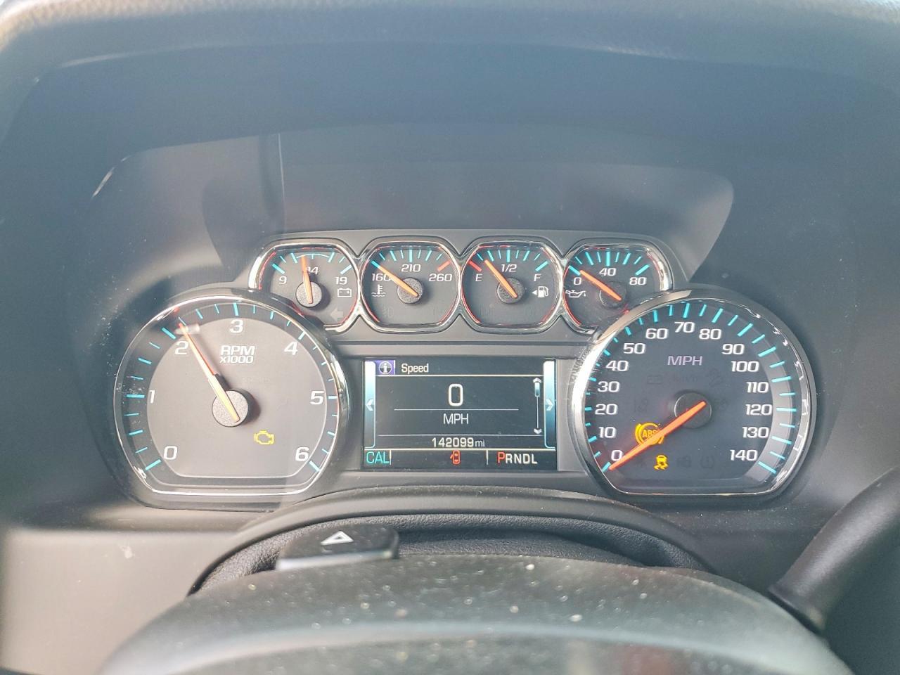 2019 Chevrolet Suburban K1500 Lt - zdjęcie 9