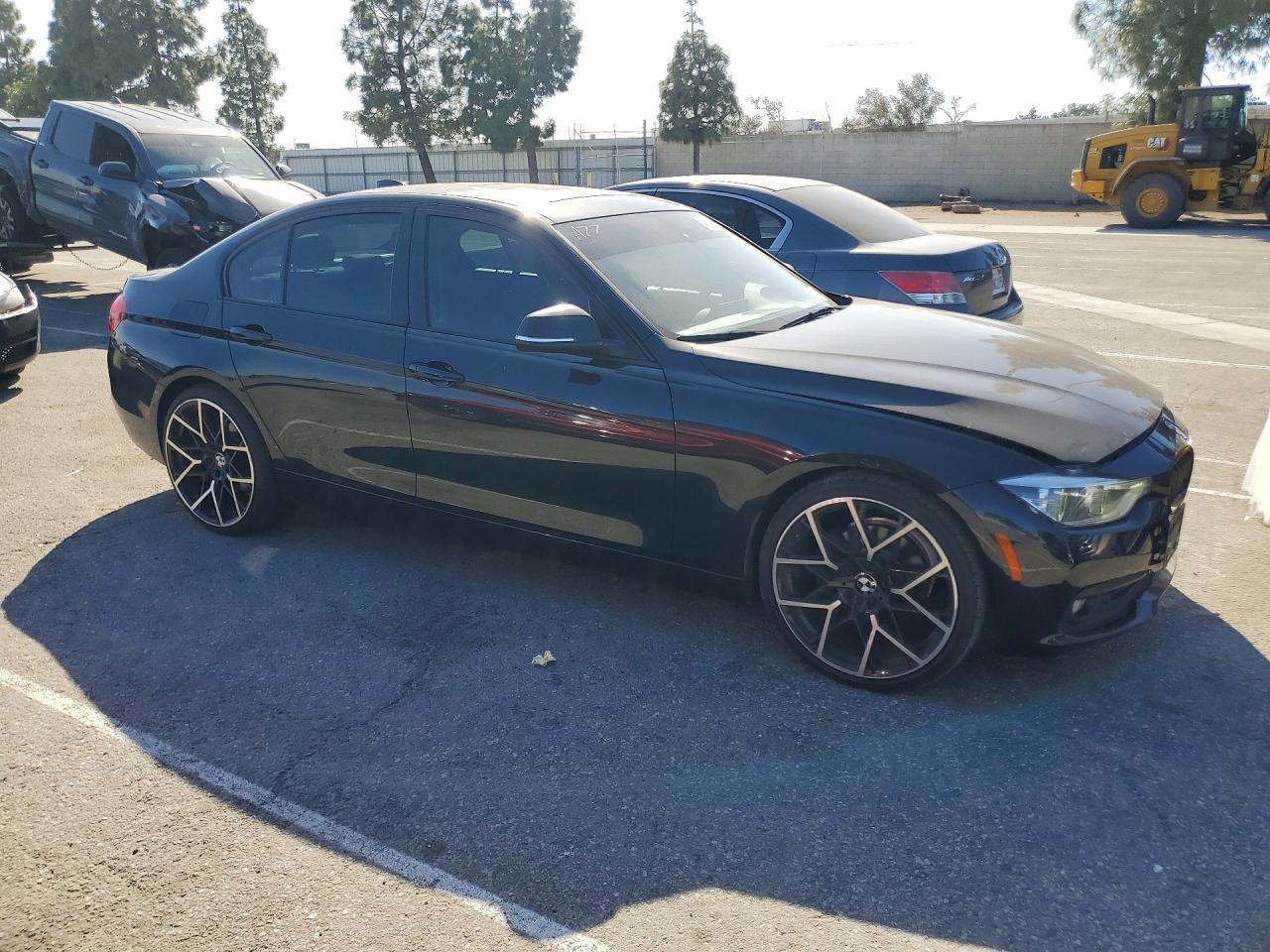 2018 BMW 320 I - zdjęcie 4