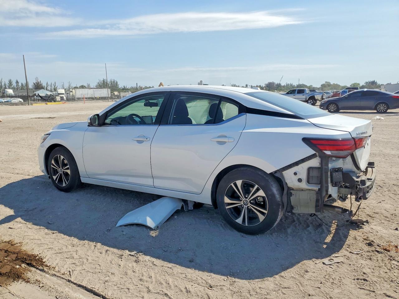 2022 Nissan Sentra Sv - zdjęcie 2