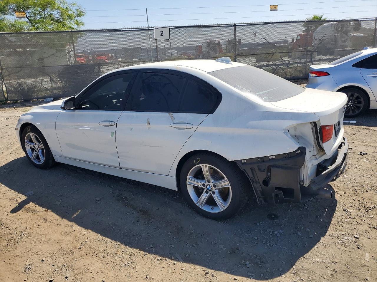2015 BMW 320 I - zdjęcie 2