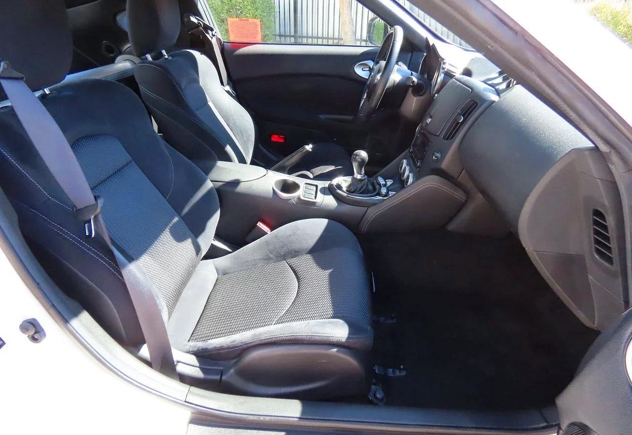 2017 Nissan 370Z Sport - zdjęcie 5