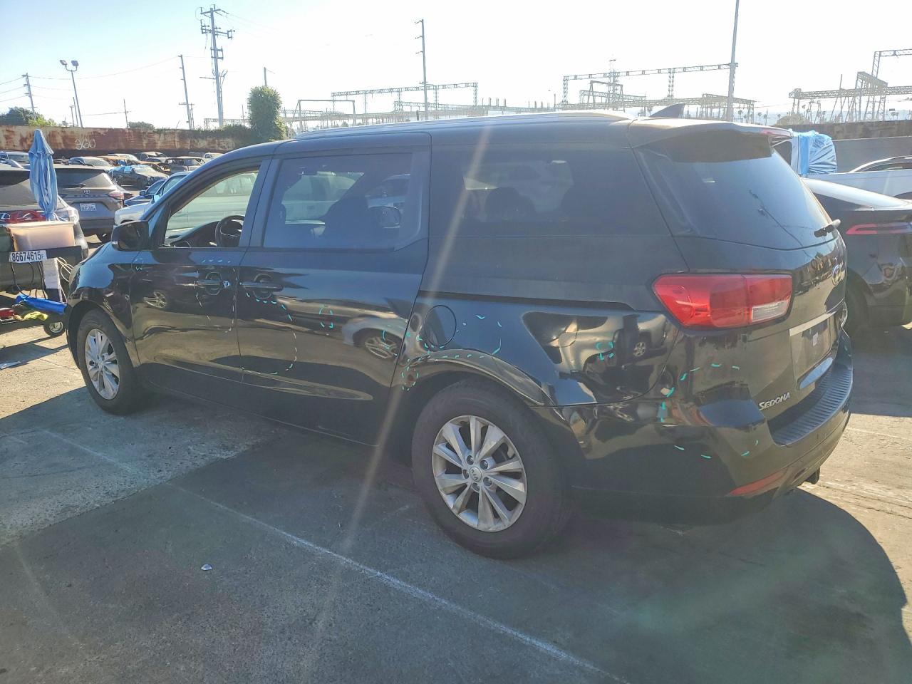 2016 Kia Sedona Lx - zdjęcie 2