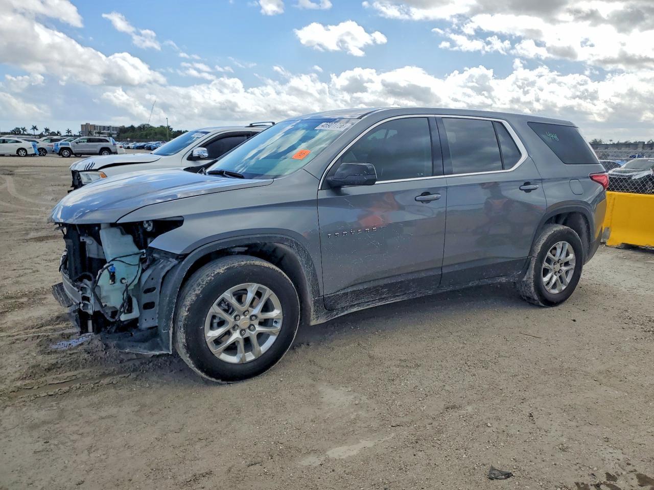 2021 Chevrolet Traverse Ls - zdjęcie główne