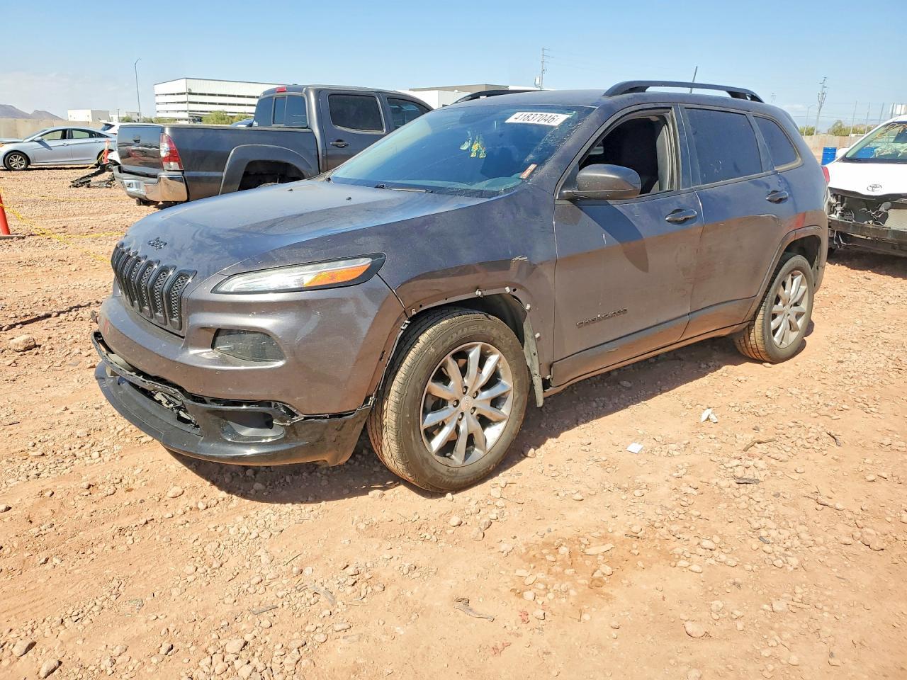 2018 Jeep Cherokee Latitude - zdjęcie główne
