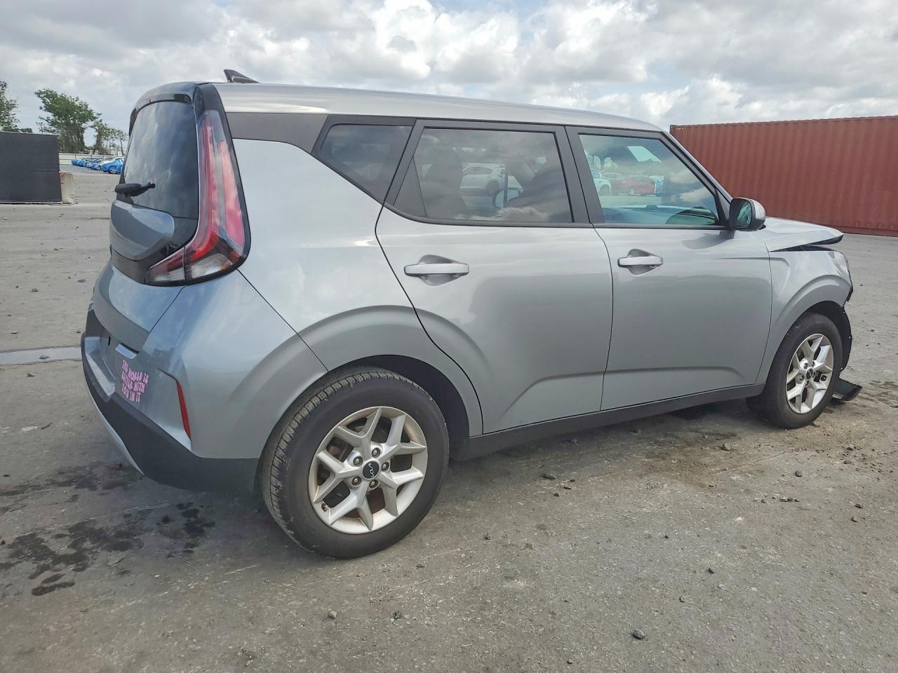 2023 Kia Soul Lx - zdjęcie 3