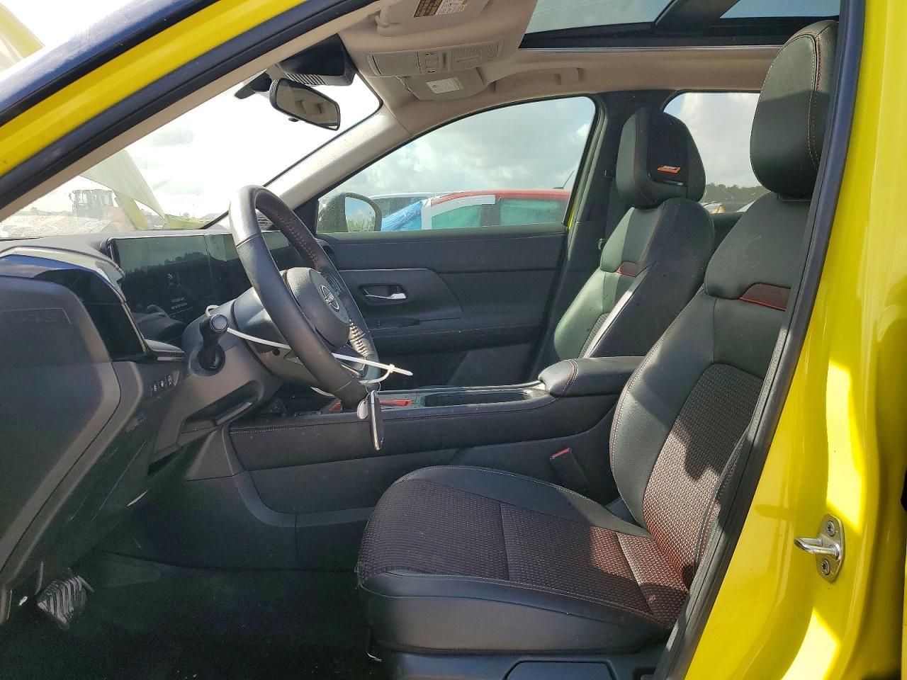 2025 Nissan Kicks S - zdjęcie 7