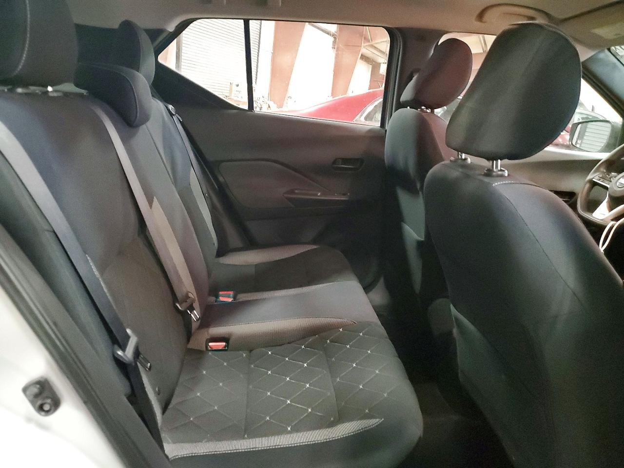 2018 Nissan Kicks S - zdjęcie 10