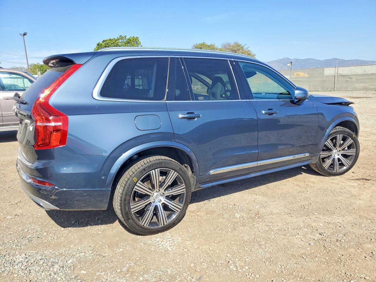2021 Volvo Xc90 T8 Recharge Inscription - zdjęcie 3