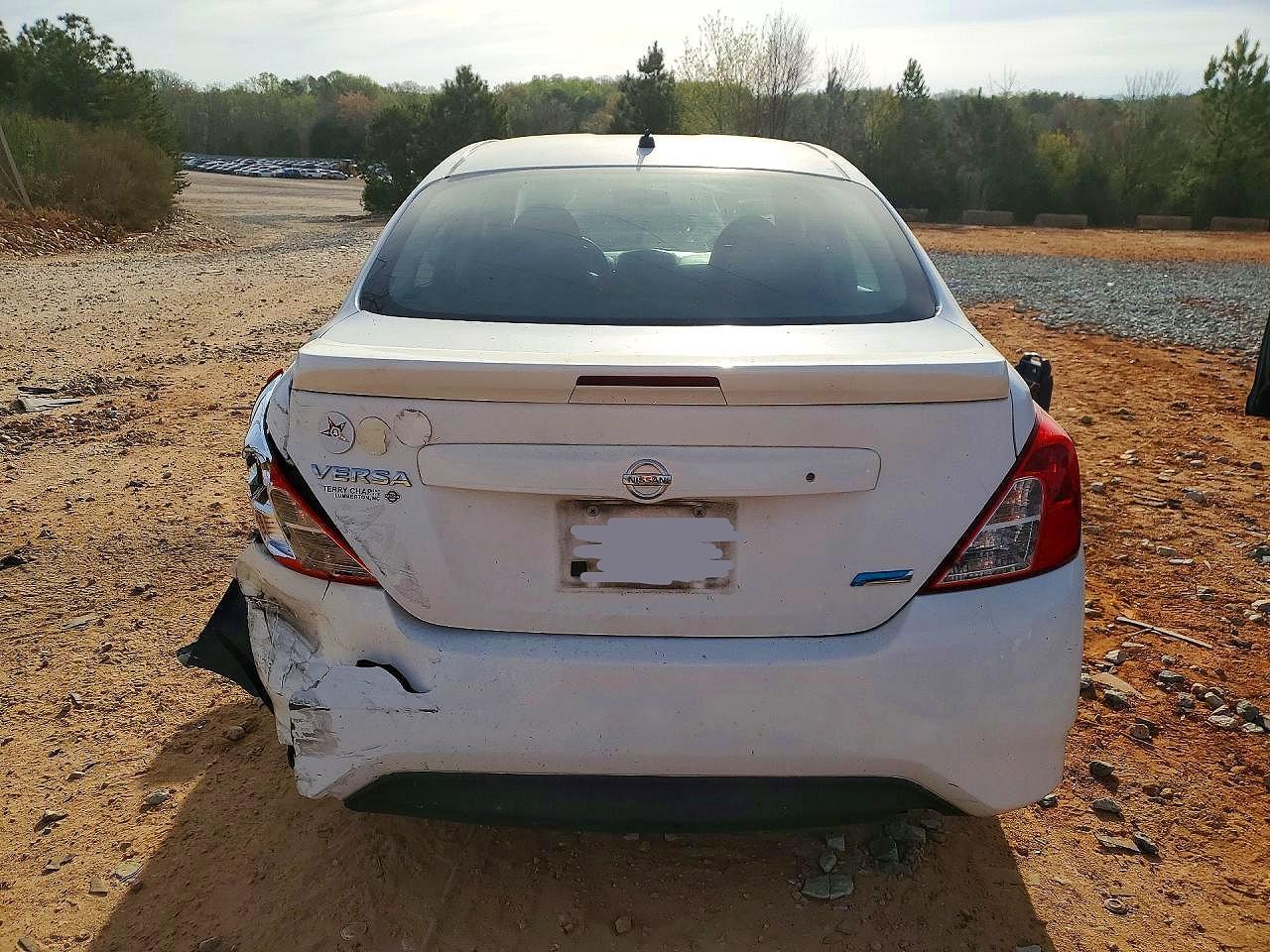 2015 Nissan Versa 1.6 S Plus - zdjęcie 6