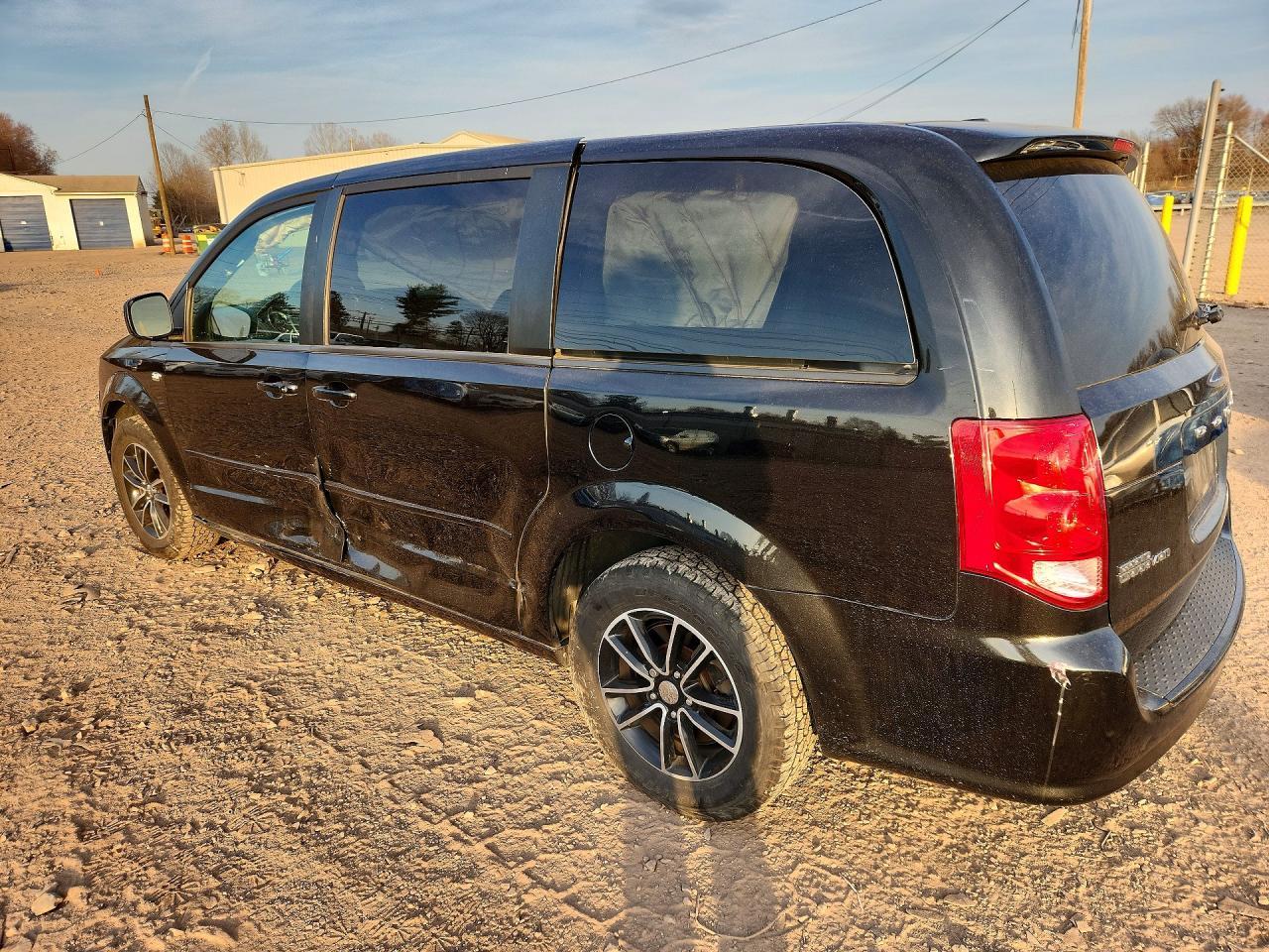 2014 Dodge Grand Caravan Se - zdjęcie 2