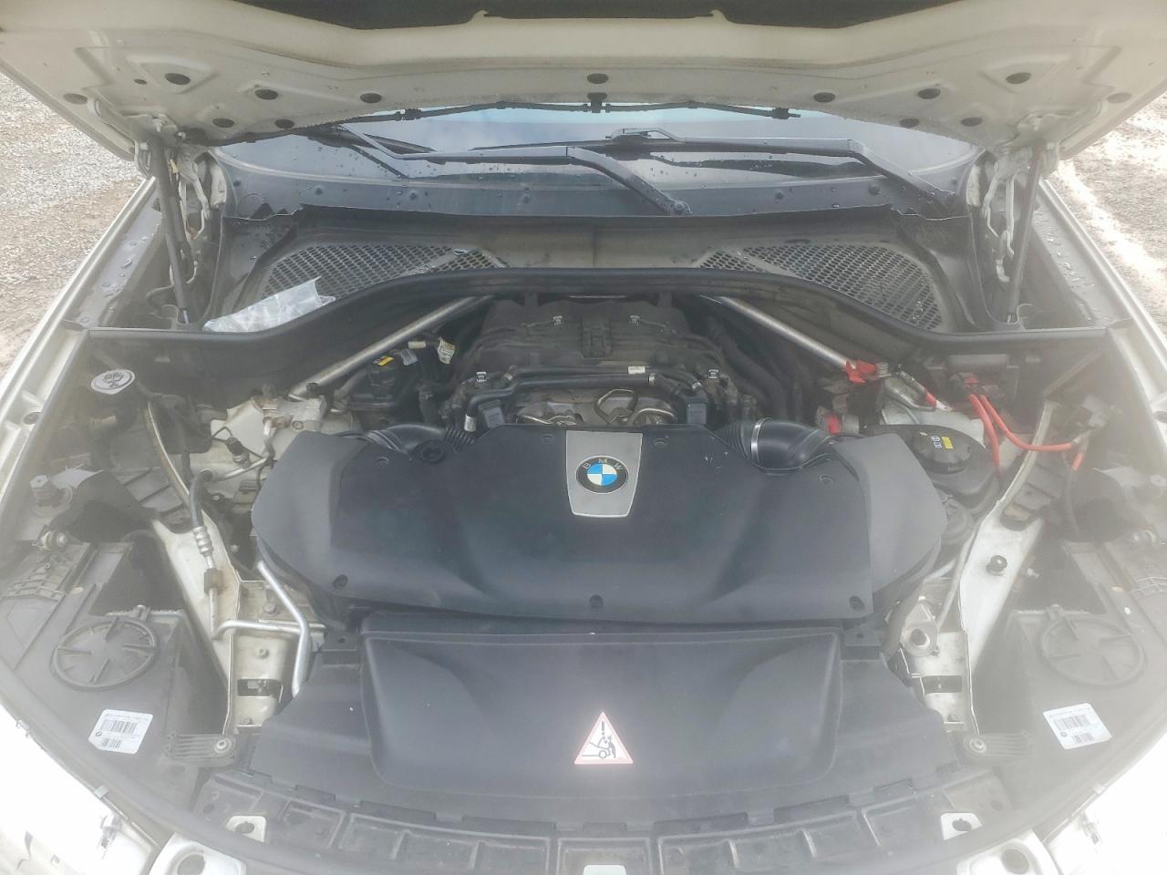 2015 BMW X5 xDrive50I - zdjęcie 11