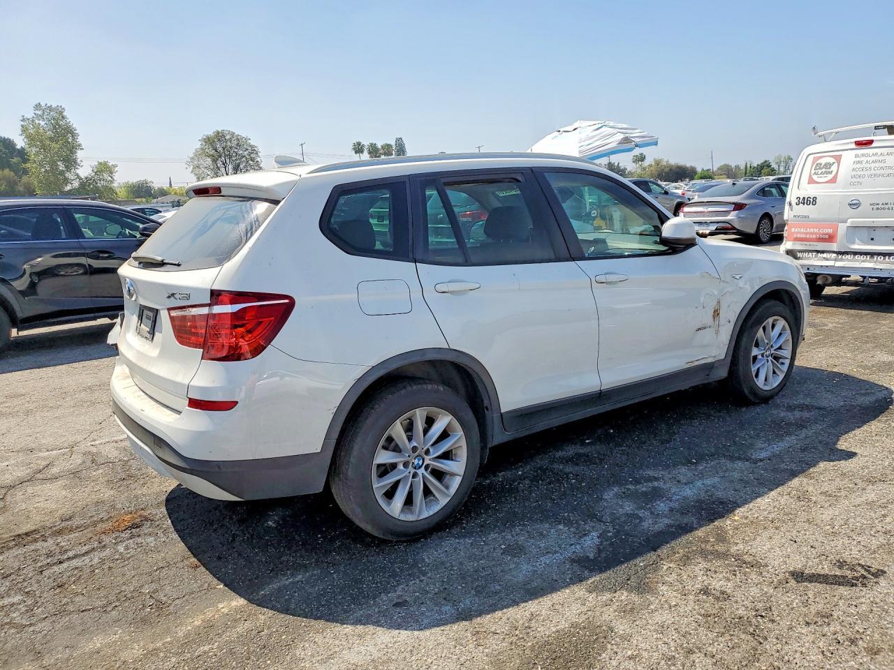 2017 BMW X3 Sdrive28I - zdjęcie 3