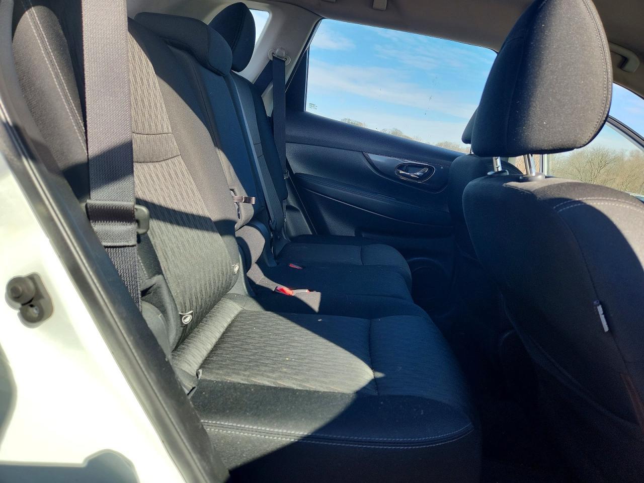 2017 Nissan Rogue S - zdjęcie 10