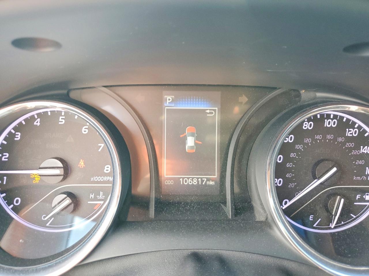 2019 Toyota Camry Le - zdjęcie 9