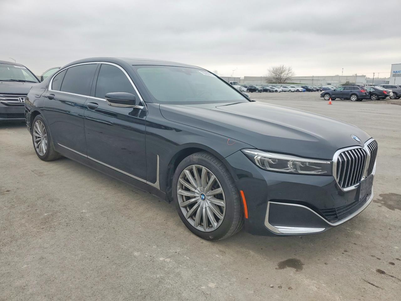 2022 BMW 740 I - zdjęcie 4