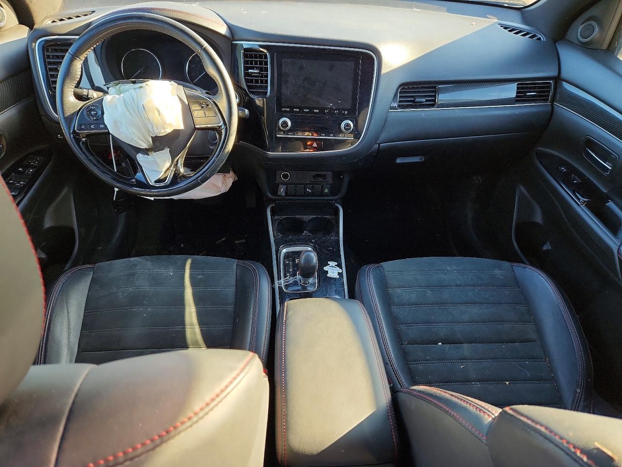 2020 Mitsubishi Outlander Se - zdjęcie 8