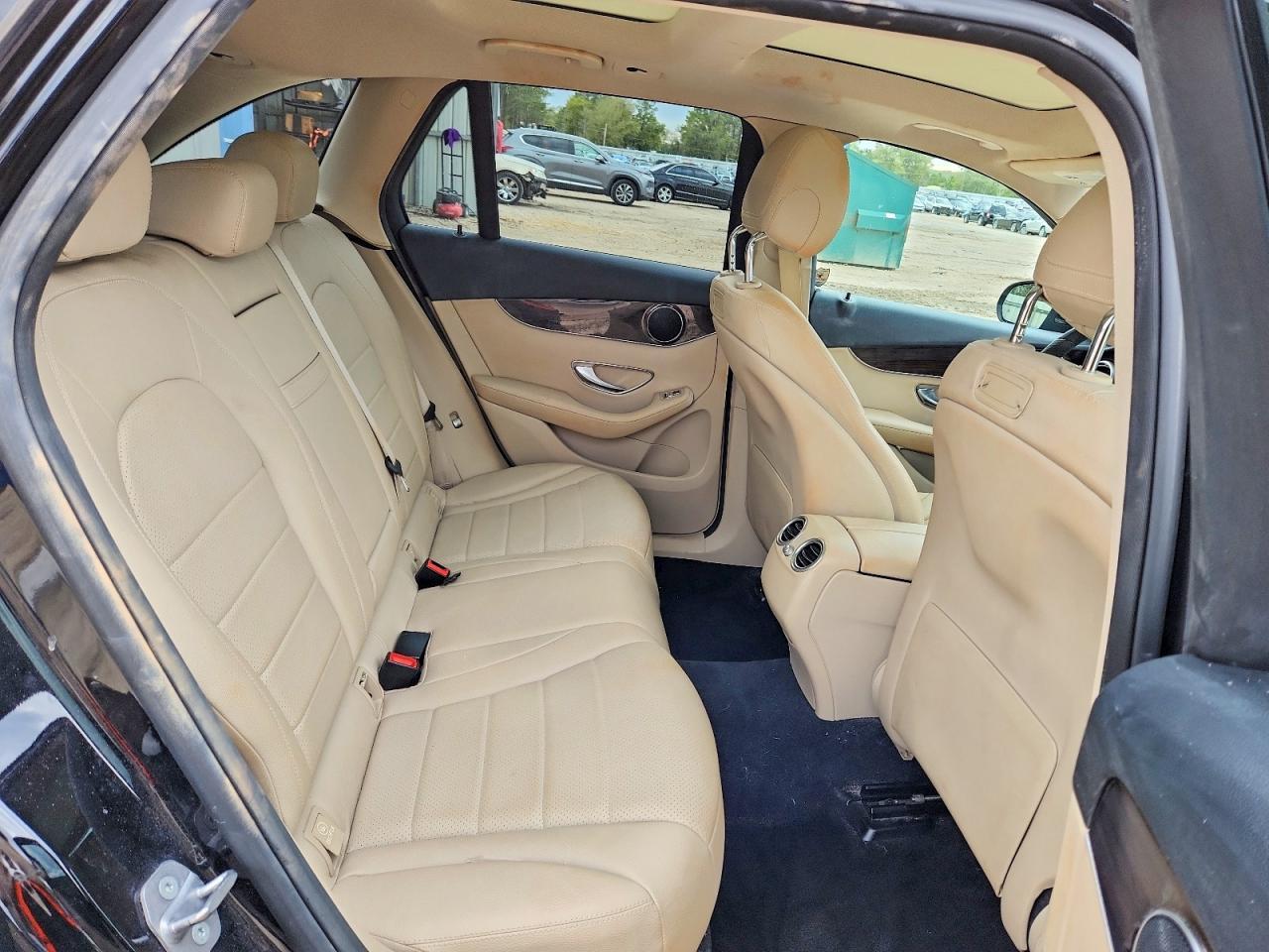 2018 Mercedes-Benz Glc 300 - zdjęcie 10