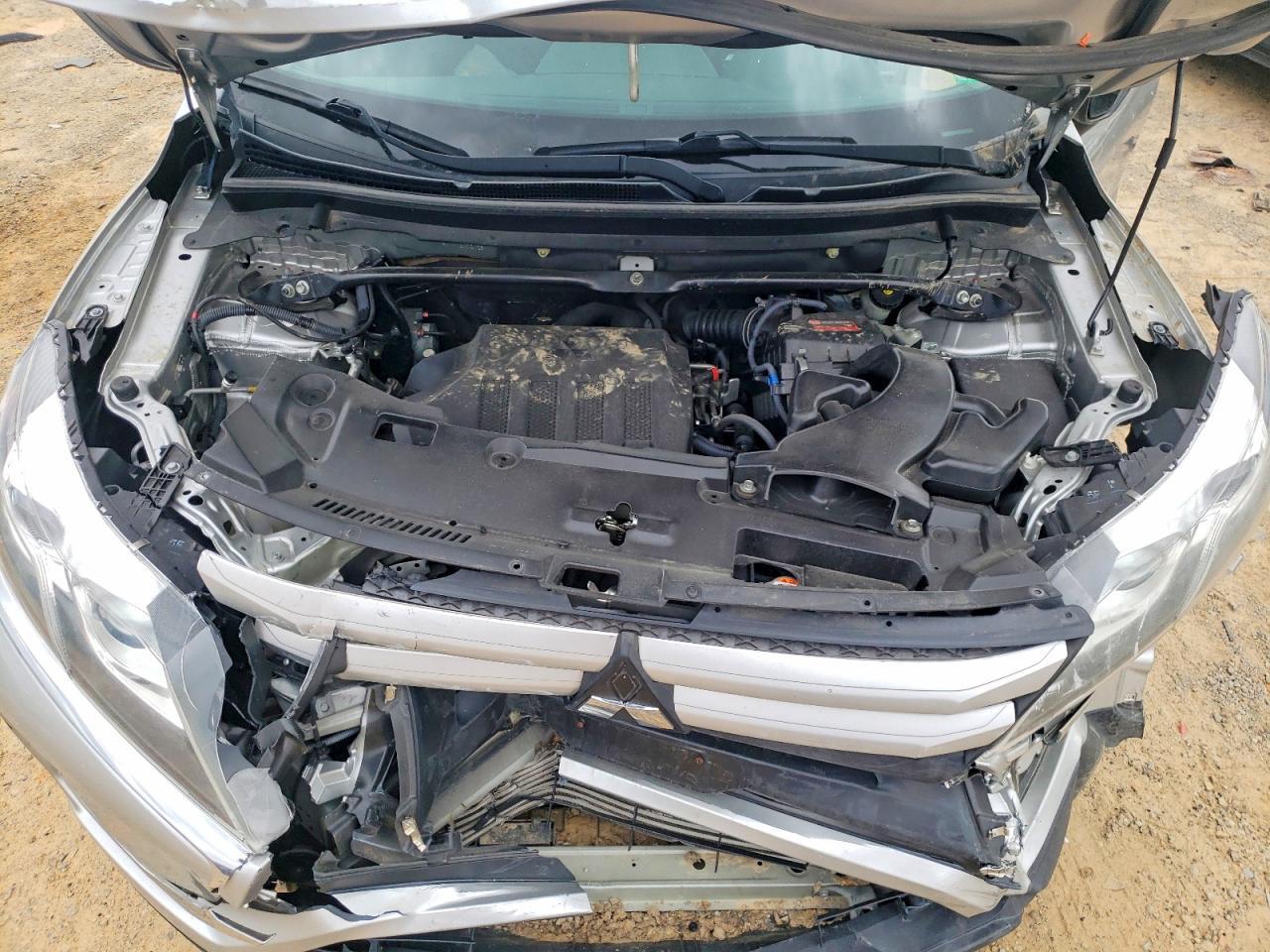 2019 Mitsubishi Eclipse Cross Es - zdjęcie 12