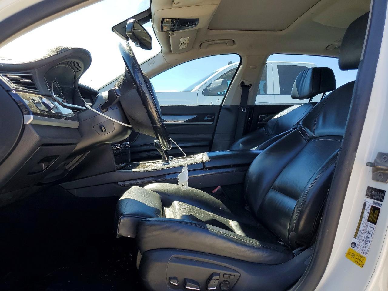 2013 BMW 750 Li - zdjęcie 7