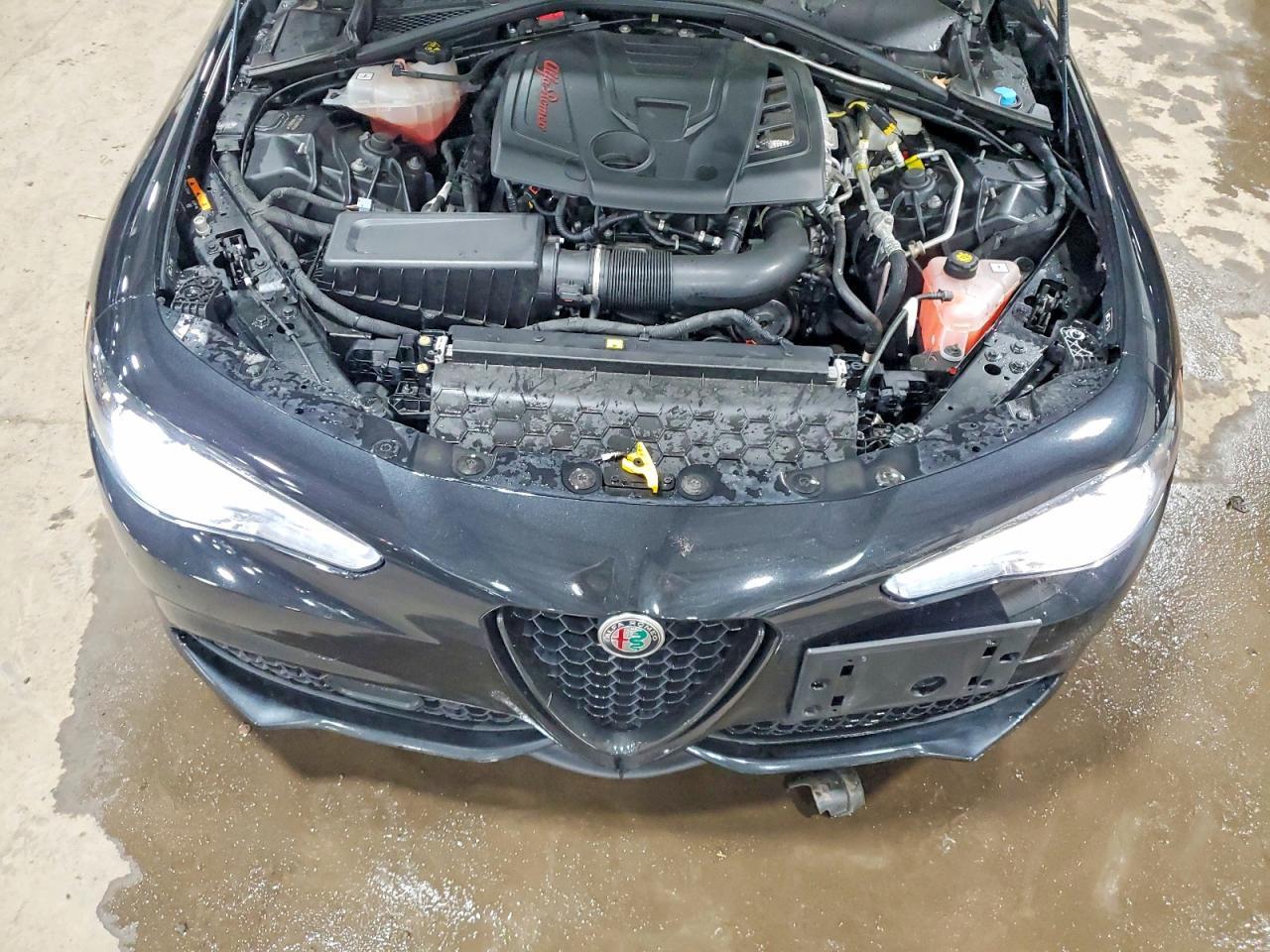 2022 Alfa Romeo Giulia Super - zdjęcie 11