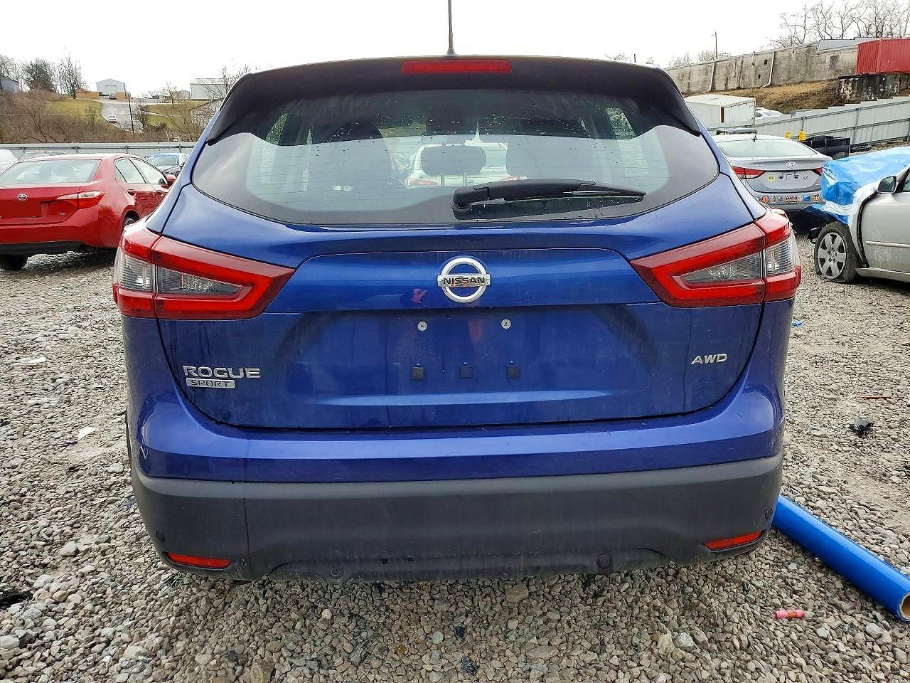 2022 Nissan Rogue Sport S - zdjęcie 6