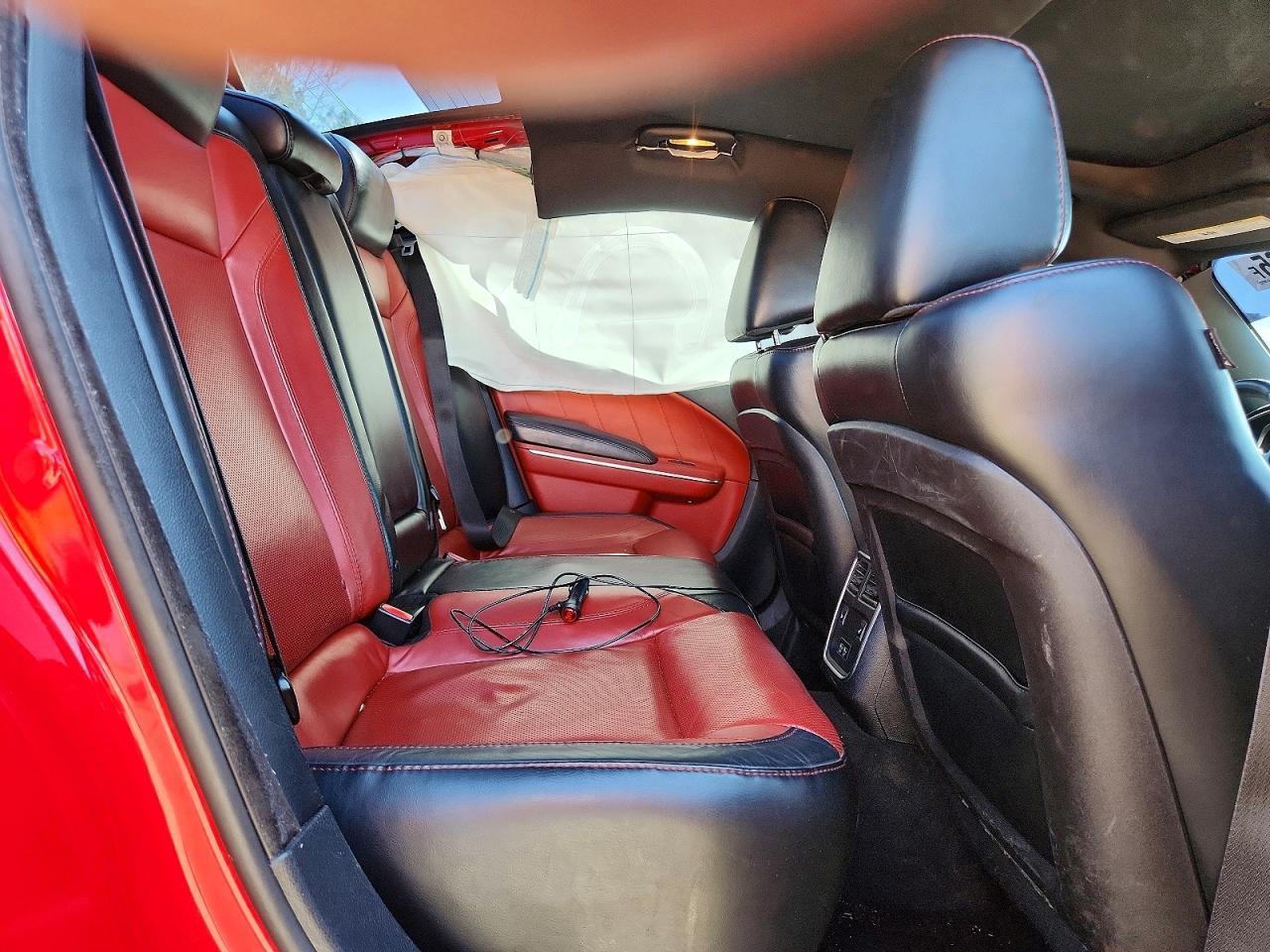 2016 Dodge Charger R - zdjęcie 10