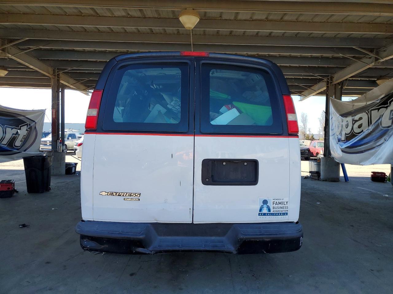 2014 Chevrolet Express G1500 - zdjęcie 6