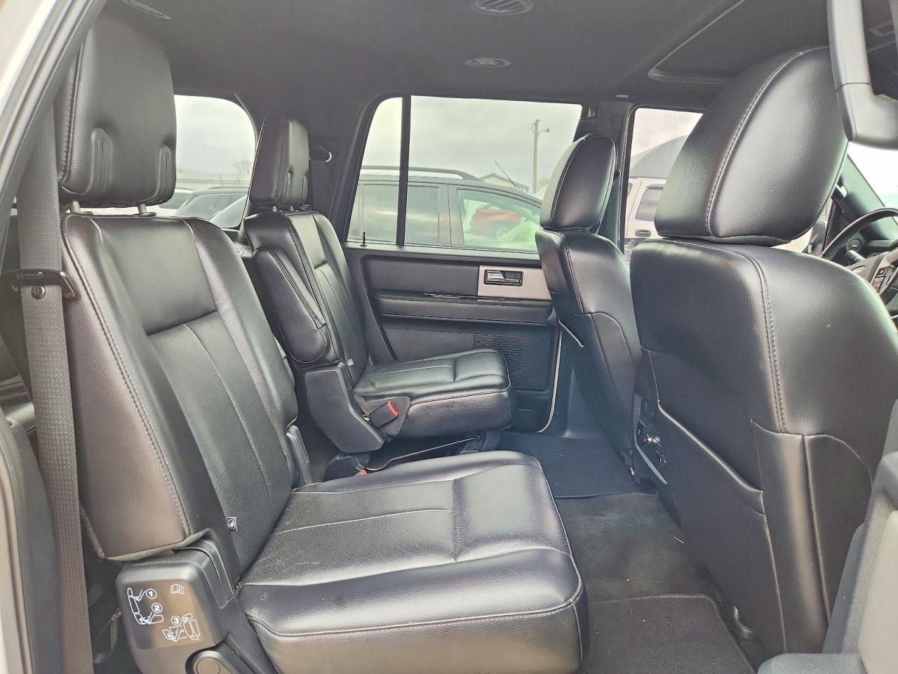 2016 Ford Expedition El Limited - zdjęcie 11