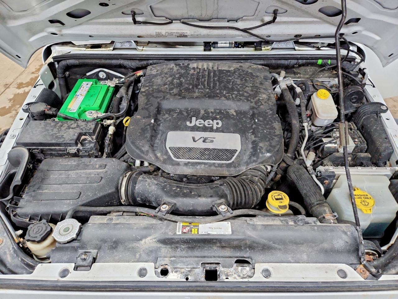 2016 Jeep Wrangler Unlimited Sport - zdjęcie 12