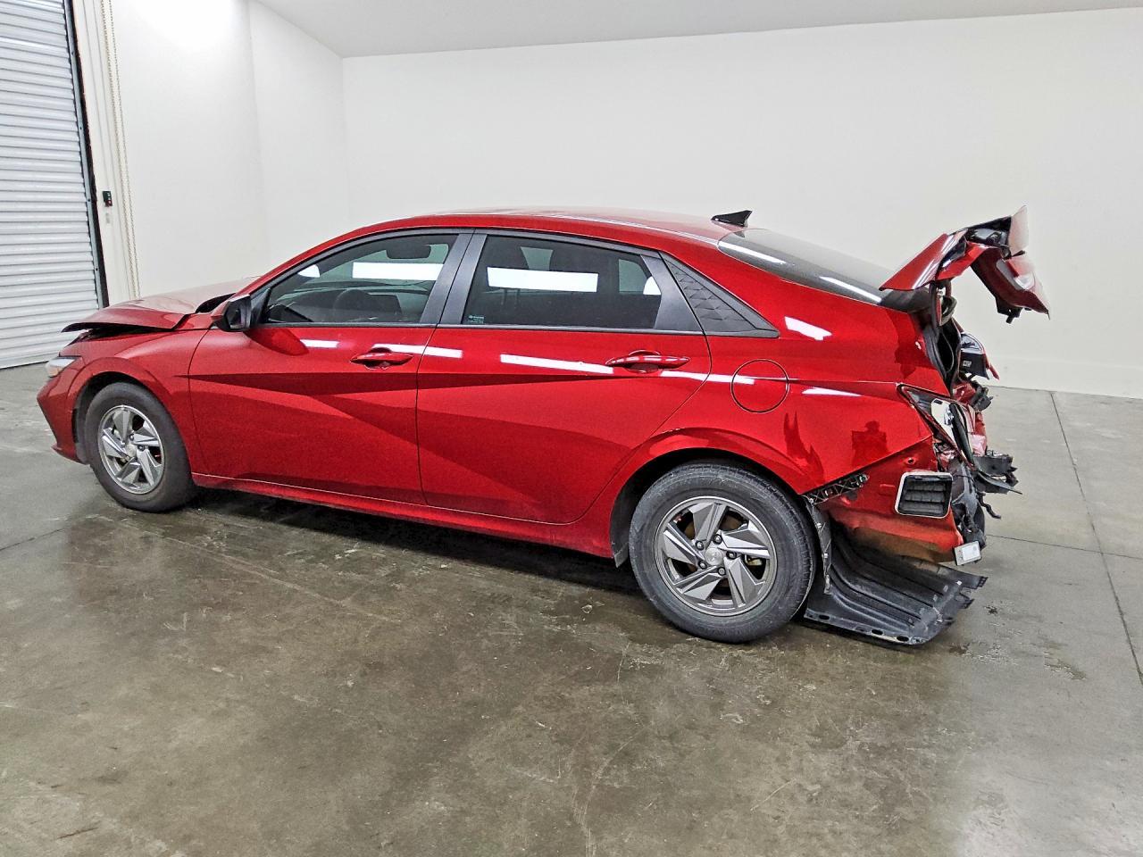 2025 Hyundai Elantra Se - zdjęcie 2