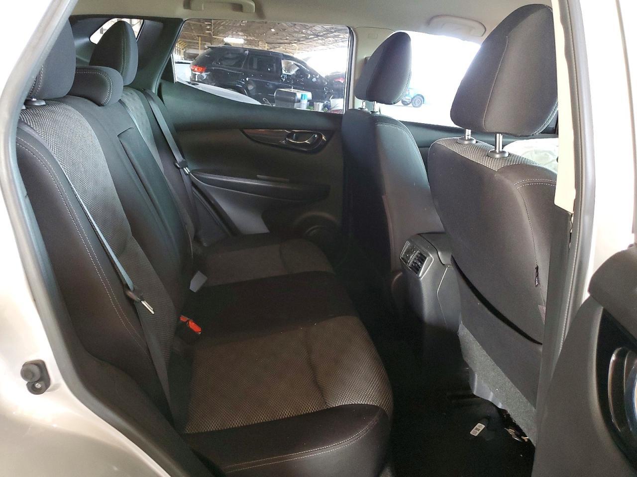 2017 Nissan Rogue Sport Sv - zdjęcie 10