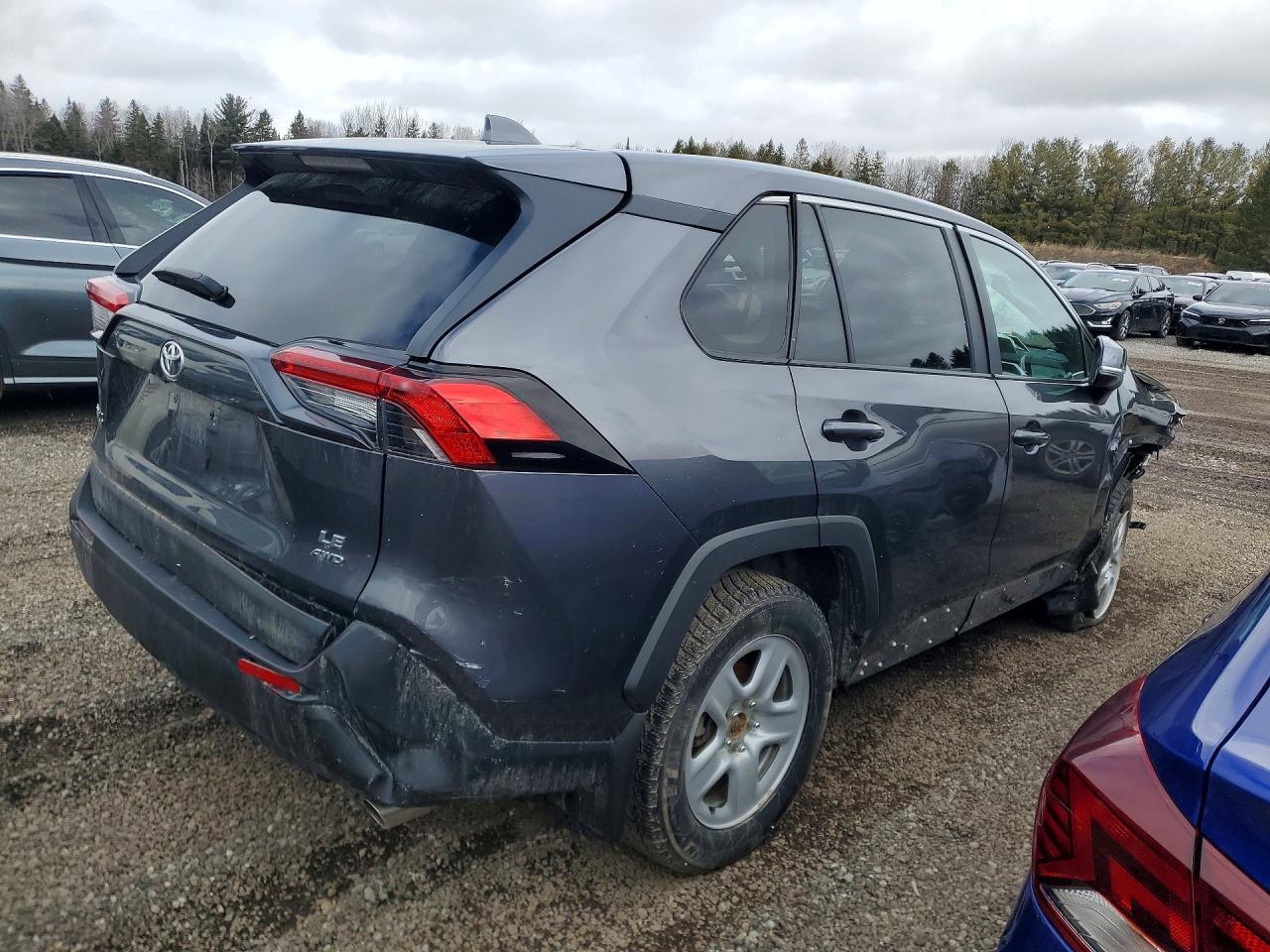 2023 Toyota Rav4 Le - zdjęcie 3