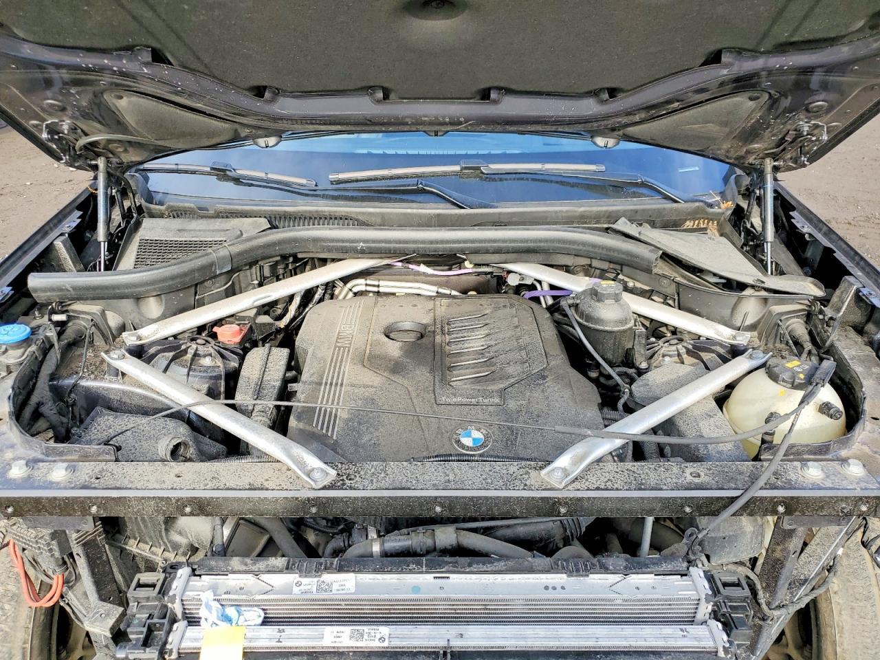2021 BMW X5 xDrive40I - zdjęcie 12