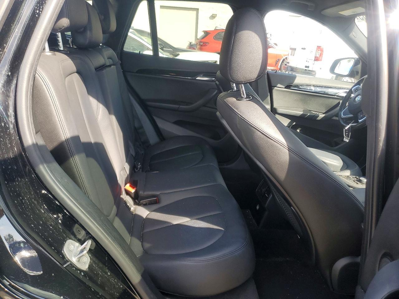 2017 BMW X1 Sdrive28I - zdjęcie 11