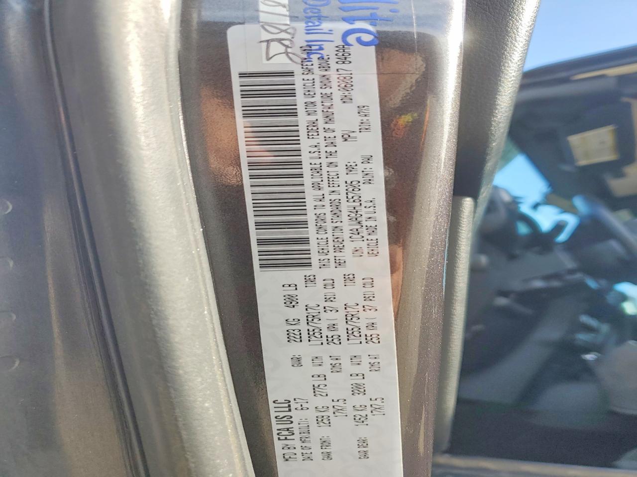 2017 Jeep Wrangler Sport - zdjęcie 13