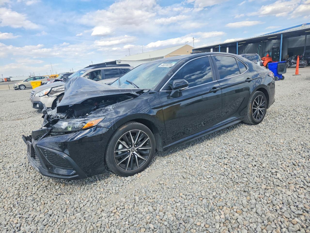 2023 Toyota Camry Se - zdjęcie główne