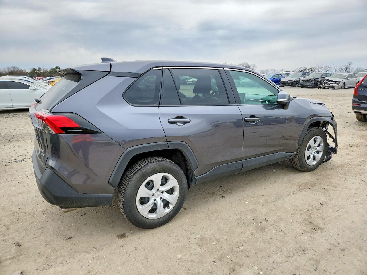 2024 Toyota Rav4 Le - zdjęcie 3