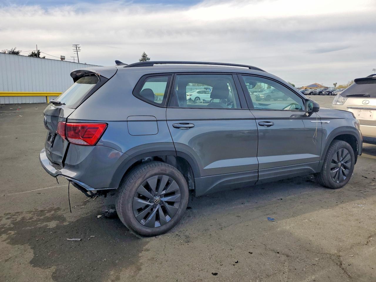 2024 Volkswagen Taos S - zdjęcie 3