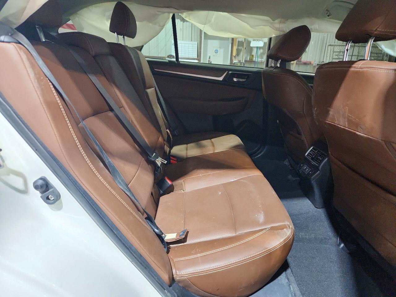 2019 Subaru Outback Touring - zdjęcie 11