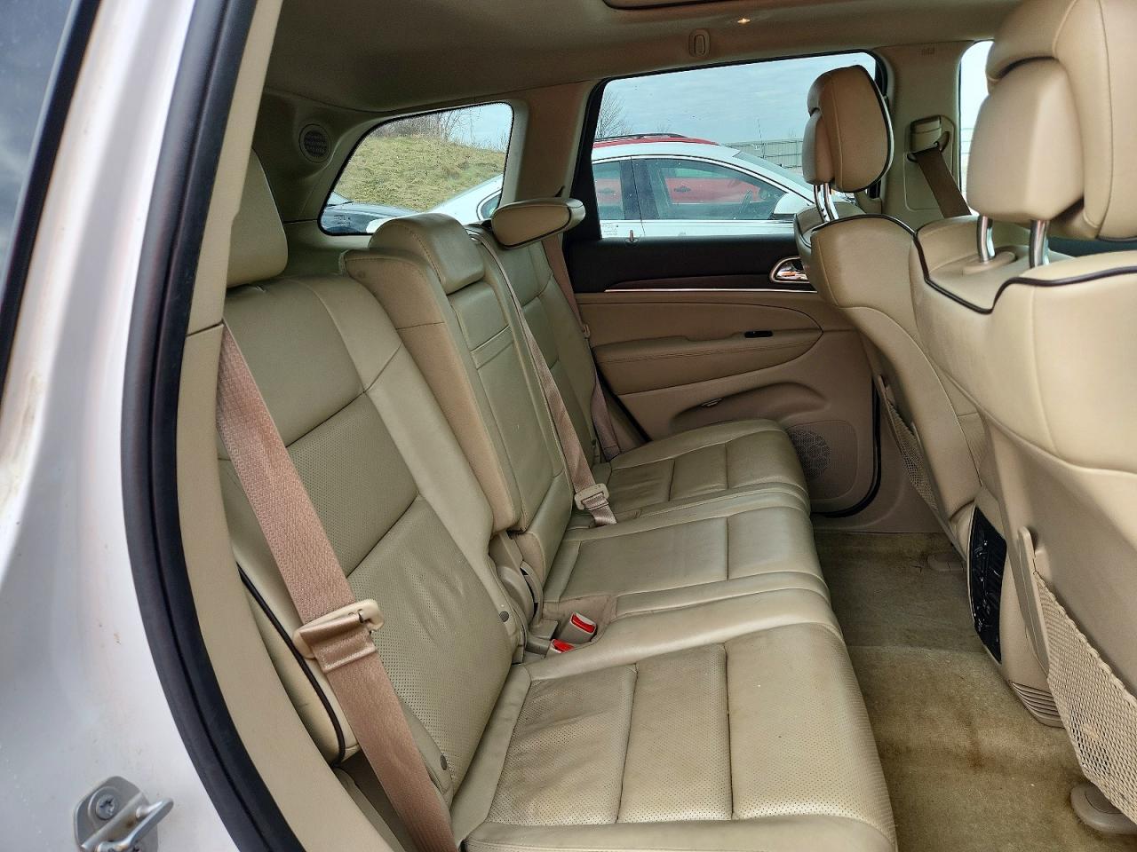 2017 Jeep Grand Cherokee Overland - zdjęcie 11