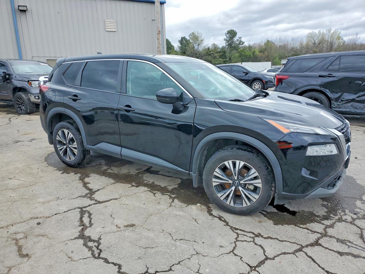 2022 Nissan Rogue Sv - zdjęcie 4