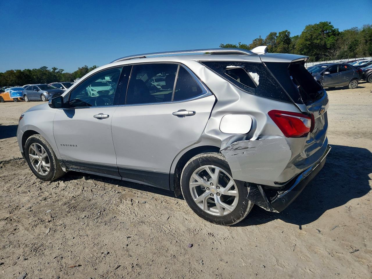 2021 Chevrolet Equinox Premier - zdjęcie 2