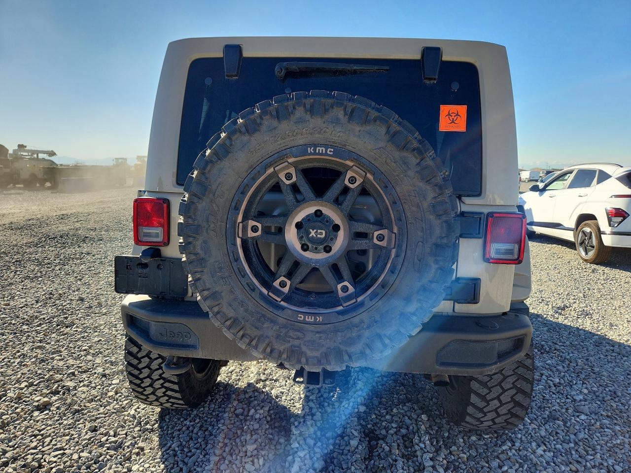 2016 Jeep Wrangler Unlimited Sahara - zdjęcie 6