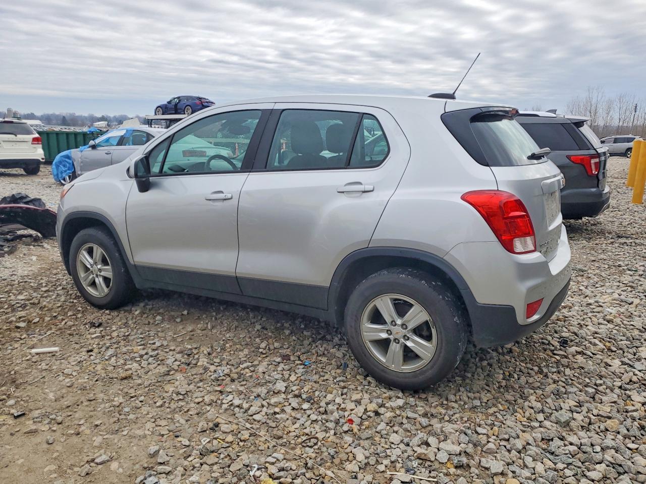 2017 Chevrolet Trax Ls - zdjęcie 2