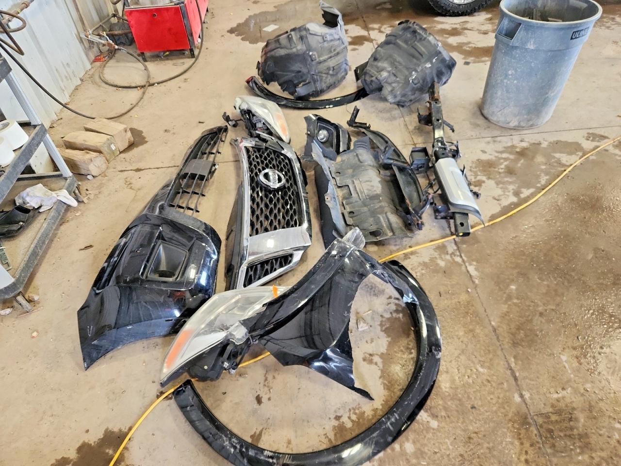 2017 Nissan Armada Platinum - zdjęcie 13