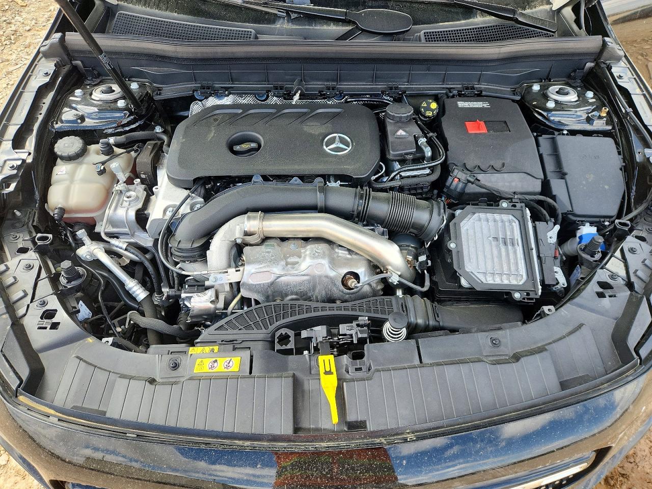 2025 Mercedes-Benz Glb 250 4Matic - zdjęcie 12