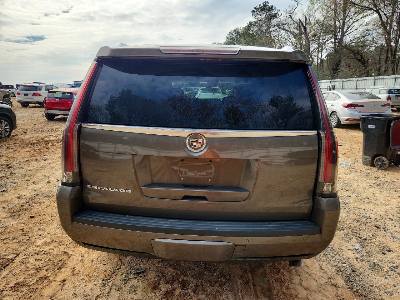 2016 Cadillac Escalade Premium - zdjęcie 6